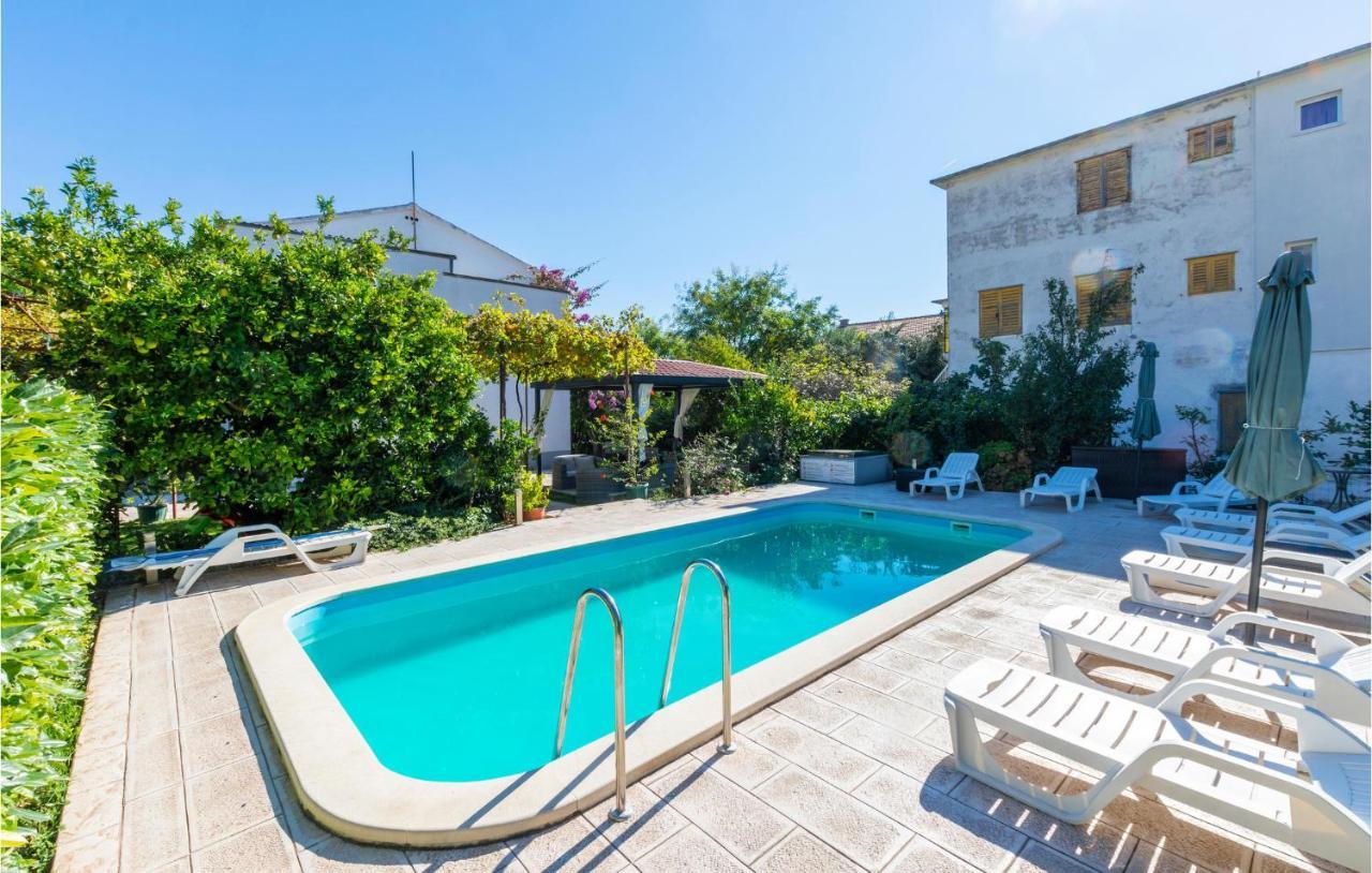 Stunning Apartment In Kastel Stari With Wifi Kaštela Exteriér fotografie
