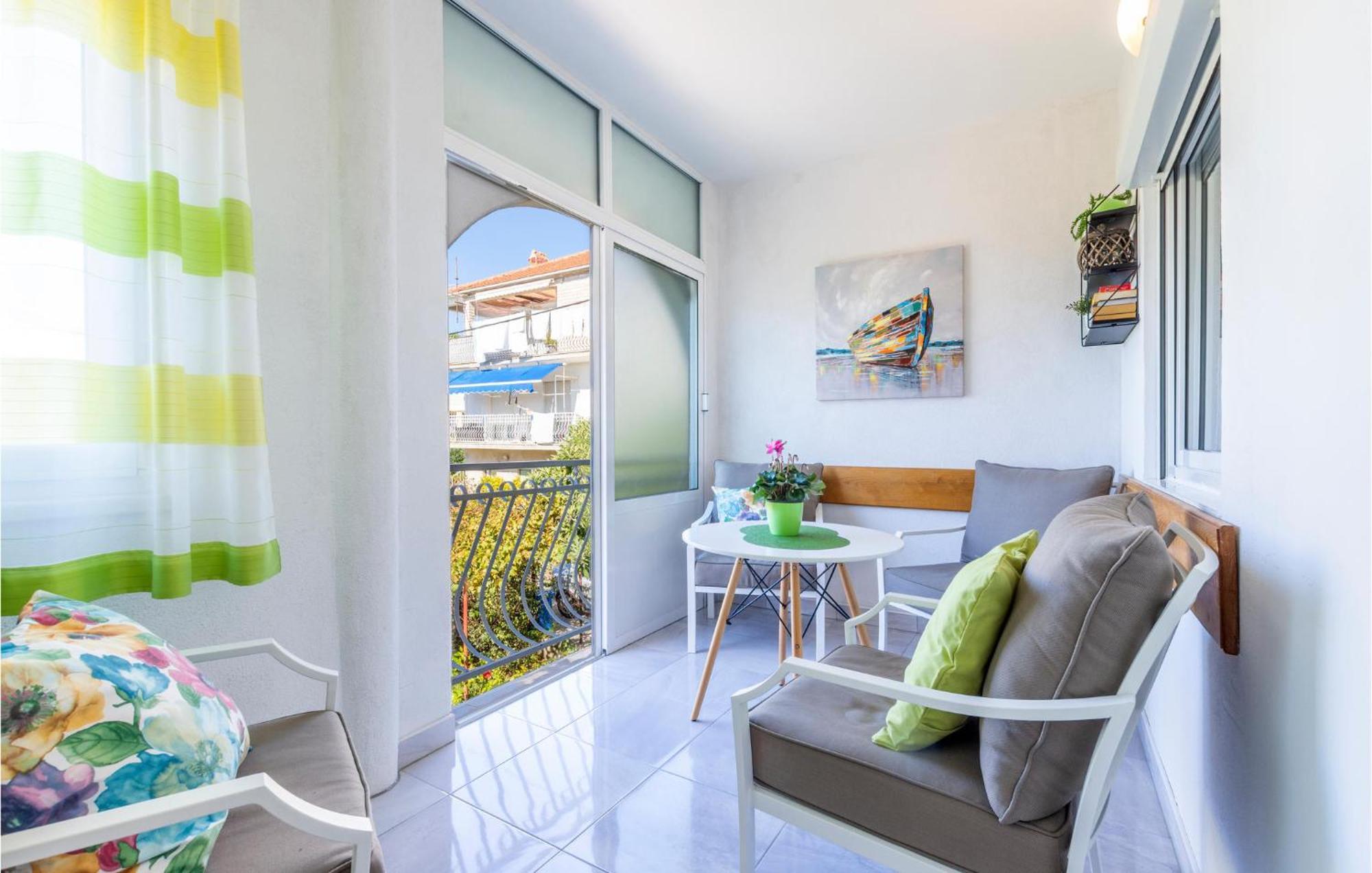 Stunning Apartment In Kastel Stari With Wifi Kaštela Exteriér fotografie